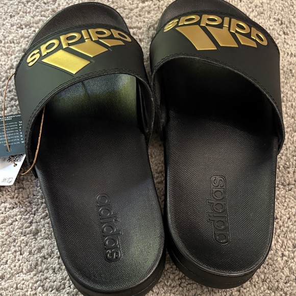 NWT Adidas Adilette Black and Gold Slides 6 Women 7 Men - Picture 6 of 6